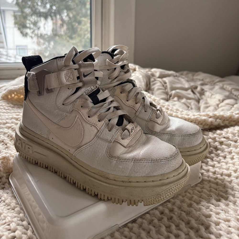 Nike air high top sneakers